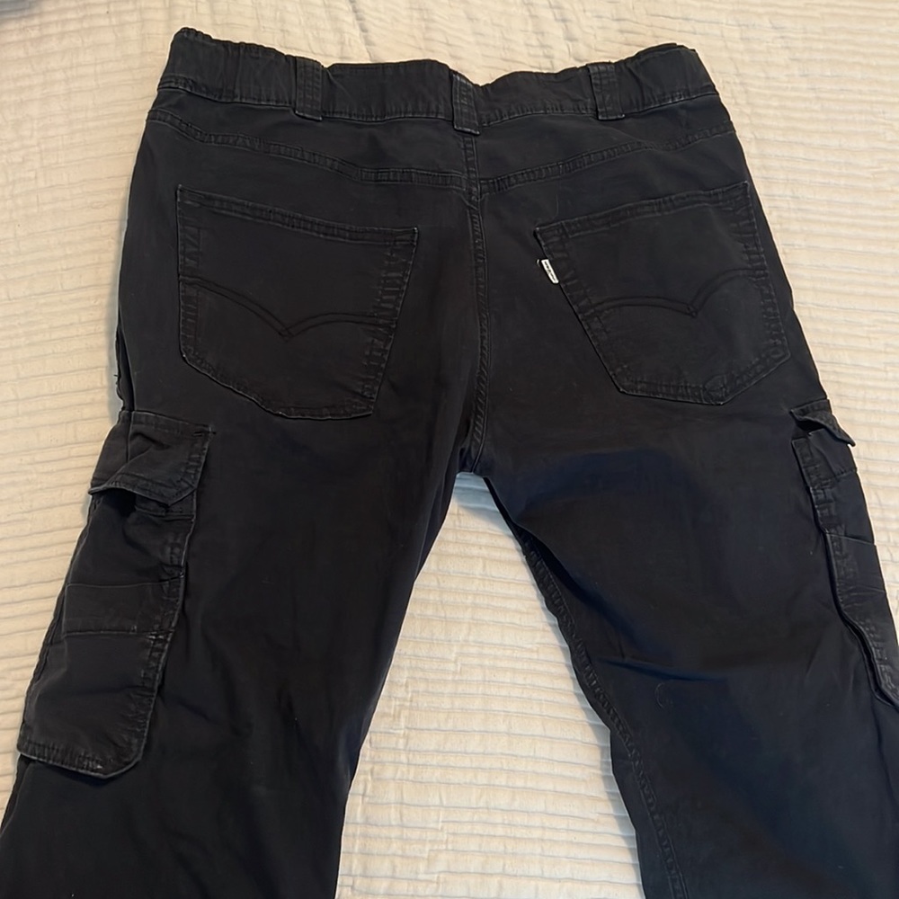 Men’s Levi’s Black Cargo Pants